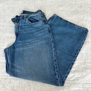 WORN ONCE: Womens high rise wide leg jeans. Size 10
